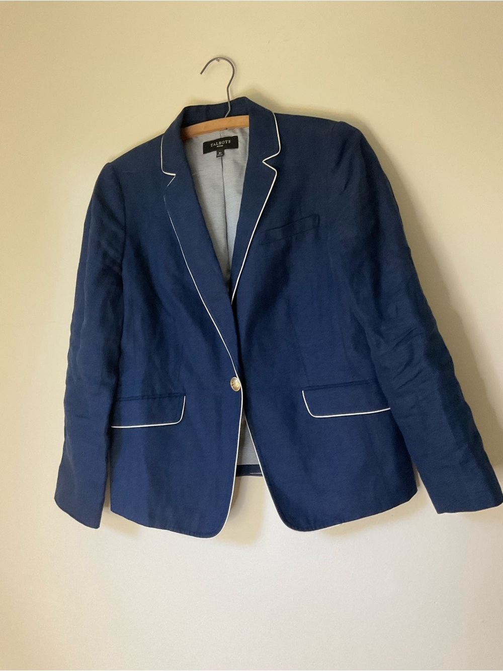 Linen Talbots Navy Blazer with White Piping gold buttons single button